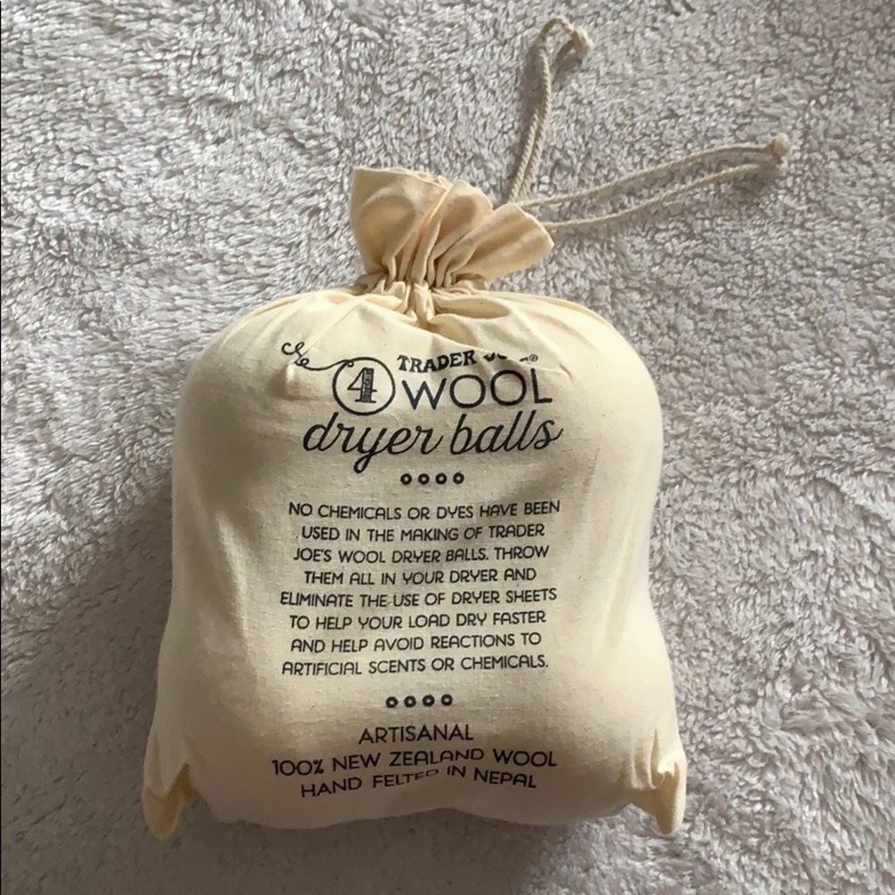 TRADER JOES WOOL DRYER BALLS